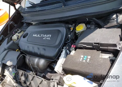 2014 Jeep Cherokee Latitude z USA, uszkodzony, nr VIN 1C4PJMCB0EW172484